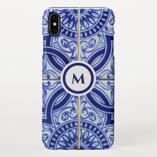 Monogram Blue + White Mediterranean Tile Pattern iPhone Hülle (Rückseite)