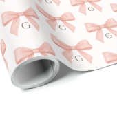 Monogram Blush Pink Bow Watercolor Geschenkpapier (Rolleneckpunkt)