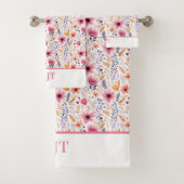 Monogram Boho Wildblumen Rosa Lila orange Beige Badhandtuch Set (Insitu)