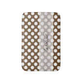Monogram Brown White Trendy Fun Polka Dot Muster Badematte (Vorderseite Vertikal)