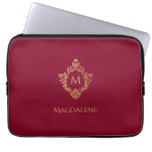 Monogram Burgundy Elegante Vintage Imitats Gold Wa Laptopschutzhülle (Vorderseite)