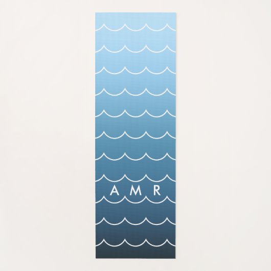 Monogram Calming Blue Gradient Wave Muster Yogamatte (Vorderseite)