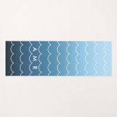 Monogram Calming Blue Gradient Wave Muster Yogamatte (Vorderseite (Horizontal))