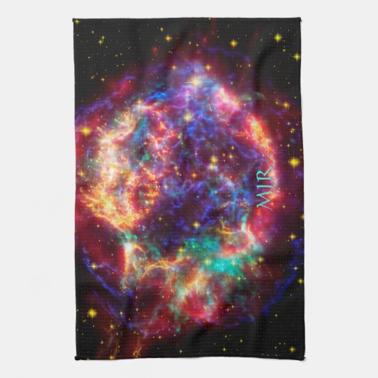 Monogram Cassiopeia, Milky Ways Youngest Supernova Geschirrtuch (Vertikal)