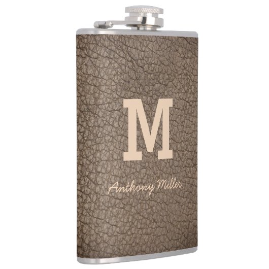 Monogram Chic Brown Leather Name Script Modern Flachmann (Rechts)