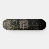 Monogram Chic Gold Confetti Personalisiert Skateboard (Horizontal)