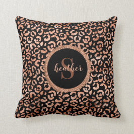 Monogram Chic Leopard Animal Print Kissen