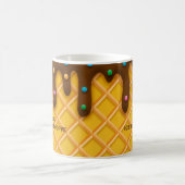 Monogram Chocolate Tropfen Waffle Sprinkle Ice Cre Kaffeetasse (Mittel)