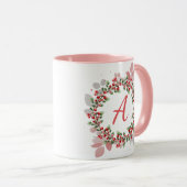 Monogram Christmas Berry Wreath Tasse (VorderseiteRechts)