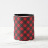 Monogram Christmas Red Black Buffalo Kariert Tasse (Zentrum)