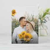 Monogram Classic Foto Script Wedding QR Code Einladung (Stehend Vorderseite)