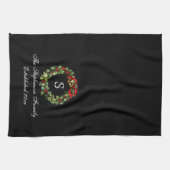 Monogram Classic Holly Wreath Custom Christmas Geschirrtuch (Horizontal)