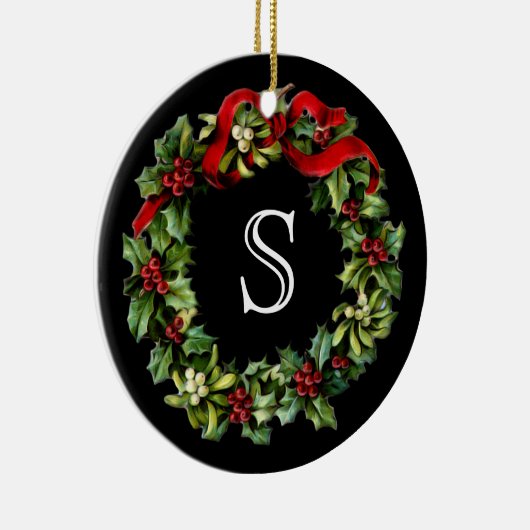 Monogram Classic Holly Wreath Custom Christmas Keramikornament (Rechts)