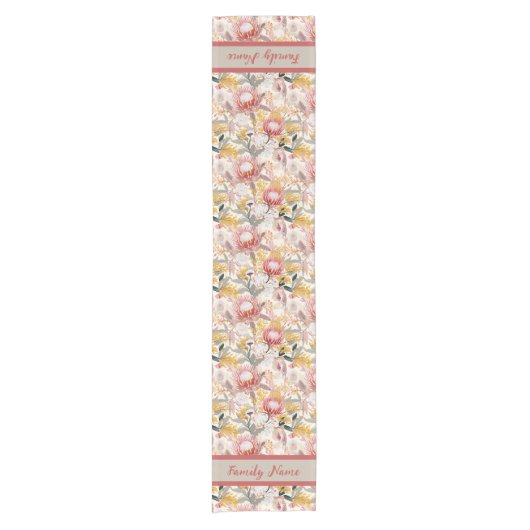 Monogram Coastal Floral Kurzer Tischläufer (Vorderseite)