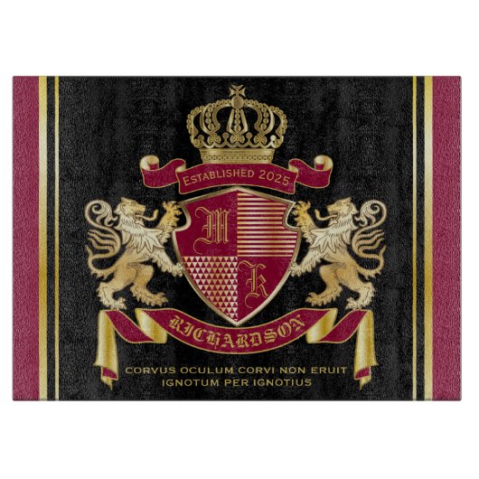 Monogram Coat of Arms Red Gold Lion Crown Emblem Schneidebrett (Vorderseite)