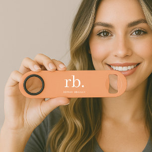 Monogram Coral Peach Elegante Feminine Minimalisti Speed Flaschenöffner
