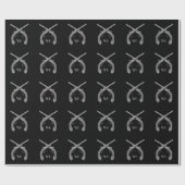 Monogram Crossed Pistolen Black Geschenkpapier (Flach)
