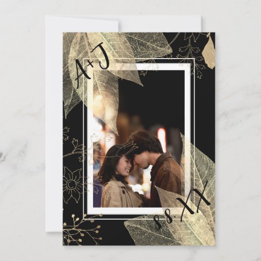 Monogram Custom Foto QR Code Schwarz-weiß floral Einladung (Rückseite)