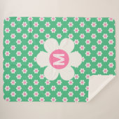 Monogram Custom Retro Daisies Pink und Green Sherpadecke (Vorderseite (Horizontal))