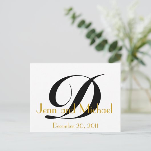 Monogram D Save the Date Card Gold Schwarz-weiß Ankündigungspostkarte (Stehend Vorderseite)