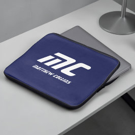 Monogram Dark Blue Minimalistisch Name White Text  Laptopschutzhülle