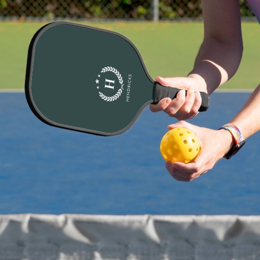 Monogram Dark Green Stylish Modern Minimalist Pickleball Schläger (InSitu)
