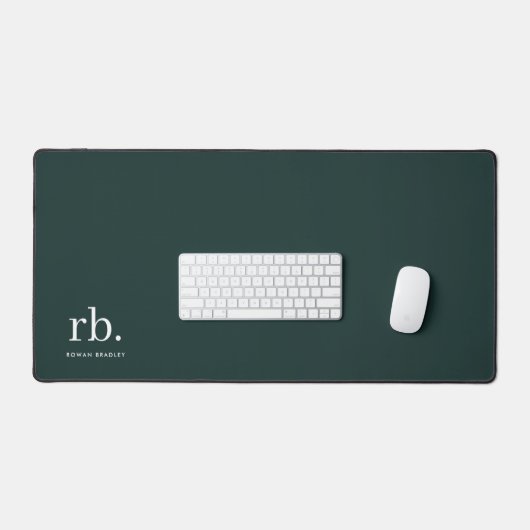 Monogram Dark Green Stylish Modern Minimalist Schreibtischunterlage (Tastatur & Maus)