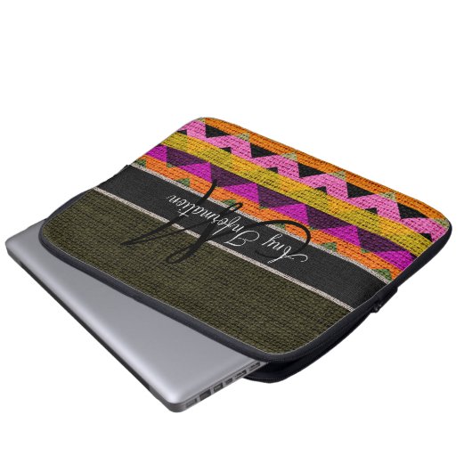 Monogram Dark Green Zickzack Zigzag Burlap Jute Laptopschutzhülle (Vorne Knopf)