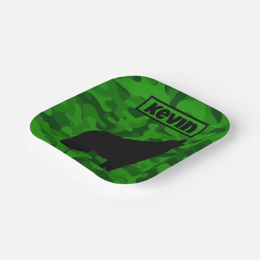 Monogram der modernen grünen Camouflage Black Wolf Pappteller (Gewinkelt)