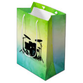 Monogram Drum Set Green Mittlere Geschenktüte (Vorderseite Schrägansicht)