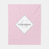 Monogram Dusky Rose Preppy in Pink Art Deco Fans Fleecedecke (Vorderseite)