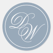 Monogram Dusty Blue Elegant White Script Initials Runder Aufkleber (Vorderseite)