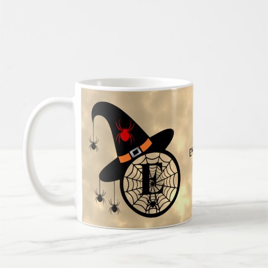 Monogram E Halloween Sky Hexenspinnen Name Kaffeetasse (Links)