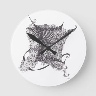 Monogram E Runde Wanduhr