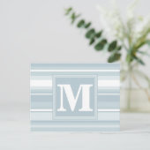 Monogram Eisblauer Streifen Postkarte (Stehend Vorderseite)