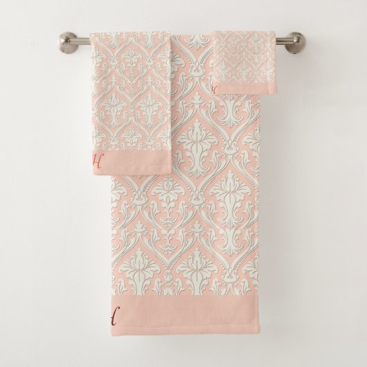 Monogram Eleganpeach & White Damask Badhandtuch Set (Insitu)