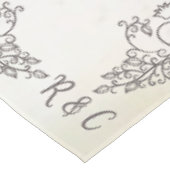 Monogram Elegant Mother-of-Pearl Peach Med Wedding Tischdecke (Schrägansicht)