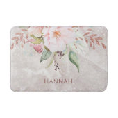 Monogram Elegant Rose and Peony Floral Badematte (Vorderseite)