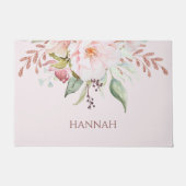 Monogram Elegant Rose and Peony Floral Fußmatte (Vorderseite)