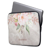 Monogram Elegant Rose and Peony Floral Laptopschutzhülle (Vorderseite Links)