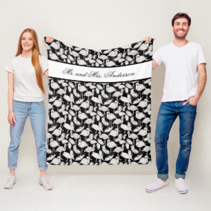 Monogram Elegant Script Schwarz-weiß Swan Feathers Fleecedecke