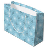 Monogram Engelblau-Kreismuster Große Geschenktüte (Rückseite Schrägansicht)