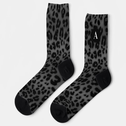Monogram, erste graue Leopard-Muster, Tierdruck Socken (Linkes Detail)