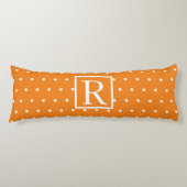 Monogram, erste Orange White Polka Dots Niedlich Seitenschläferkissen (Vorderseite)
