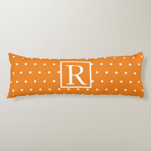 Monogram, erste Orange White Polka Dots Niedlich Seitenschläferkissen (Vorderseite)