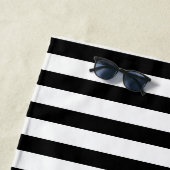 Monogram Familienname Schwarz-weiß Cabana Strip Strandtuch (Beispiel)
