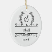 Monogram Family Name Script Schriftart Blätter Wei Keramik Ornament (Rechts)