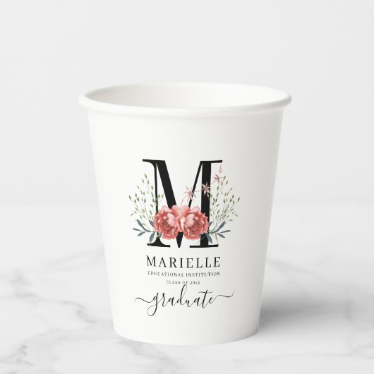 Monogram Floral Graduation Party Pappbecher (Vorderseite)