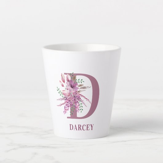 Monogram Floral Initial Lilac und Lavendel Blume Milchtasse (Vorderseite)