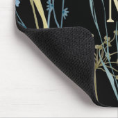 Monogram Floral Light Blue & Gold auf Black Mousepad (Ecke)